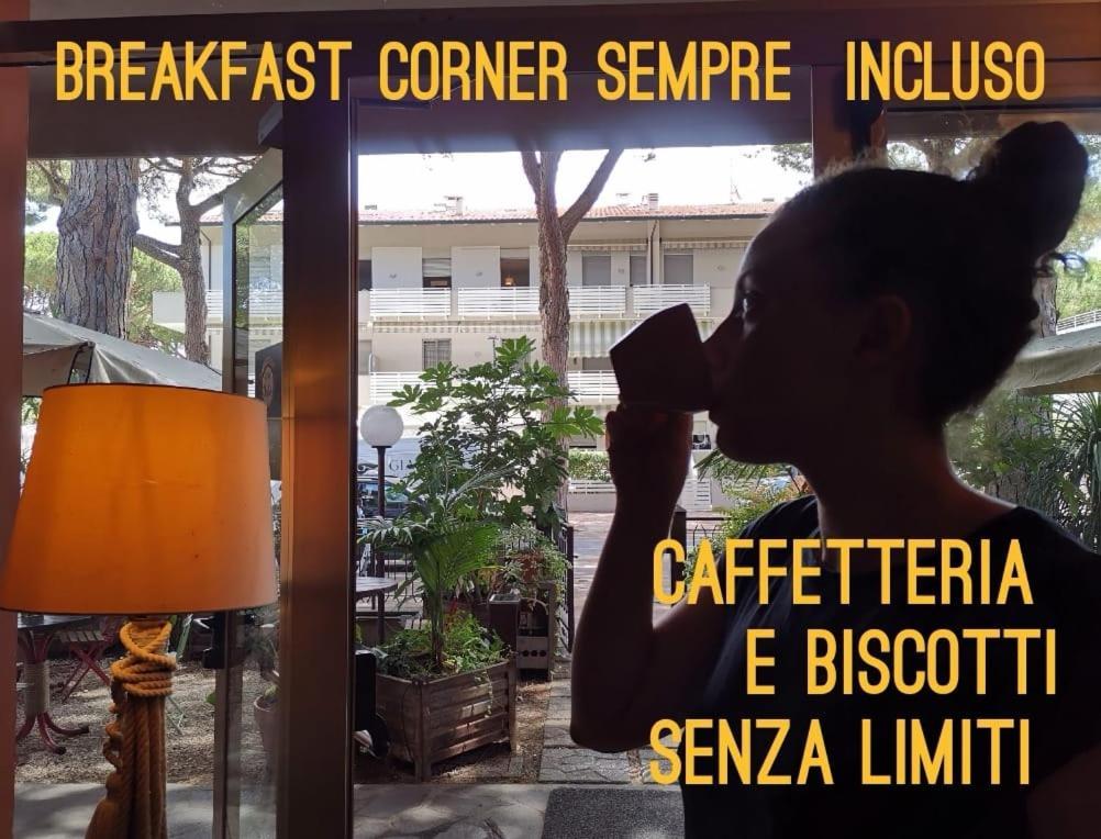 Casa Dorita - Free Breakfast Corner 8-12 Hotel Cervia Kültér fotó